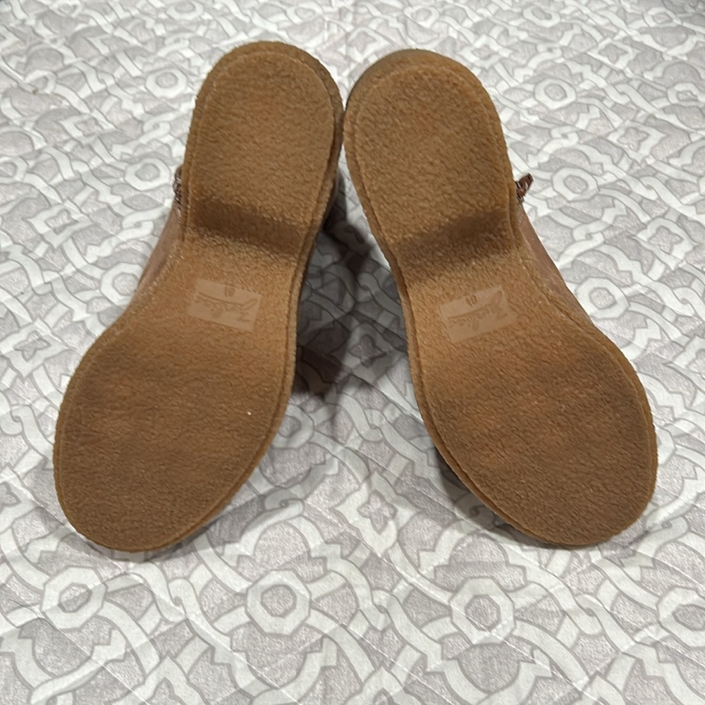 Zodiac- Platform Lace-up Suede Boots - Picture 5 of 10